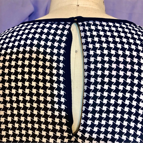 Michael KORS semi sheer houndstooth white blue red print size xsmall knit cuff - Picture 7 of 7